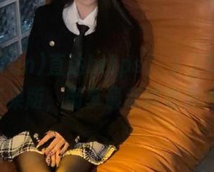 直达https://51cg.fun苹果版，畅享最新鲜吃瓜内容