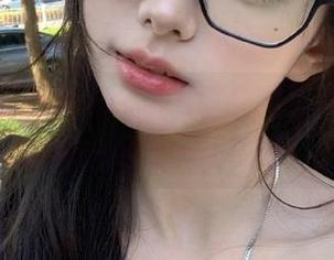 51吃瓜群众网页直达，和萌妹一起欢乐吃瓜吧！