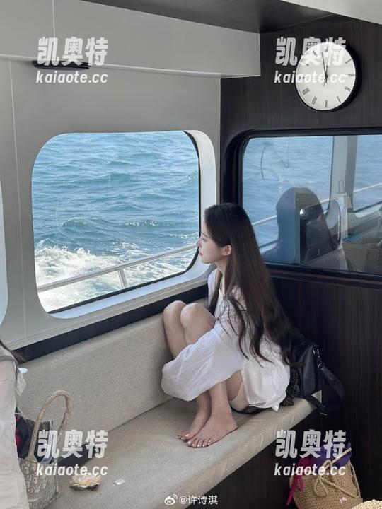 cgw cgw最新上线,带你第一时间吃遍所有娱乐瓜