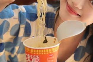 免费吃瓜网站入口设计堪忧，刷新三次才进去