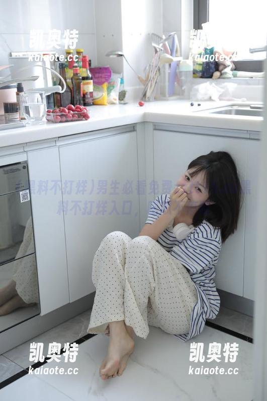 男生必看免费zztt15.su黑料不打烊入口，吃瓜不停歇