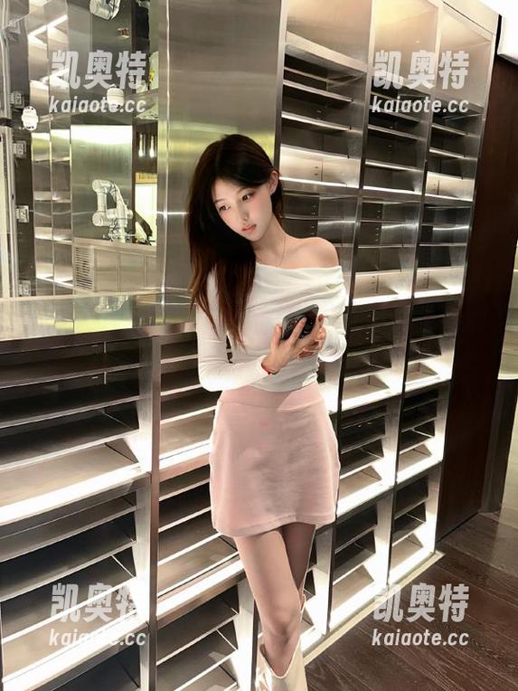 黑料社 超火的黑料社下载在线平台,妹子天天在线吃瓜!