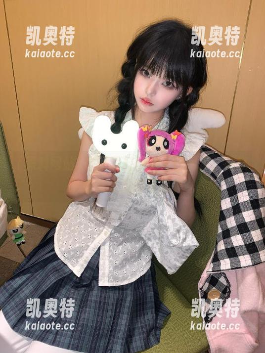 访问黑料网站入口网页，畅享最热吃瓜内幕揭秘